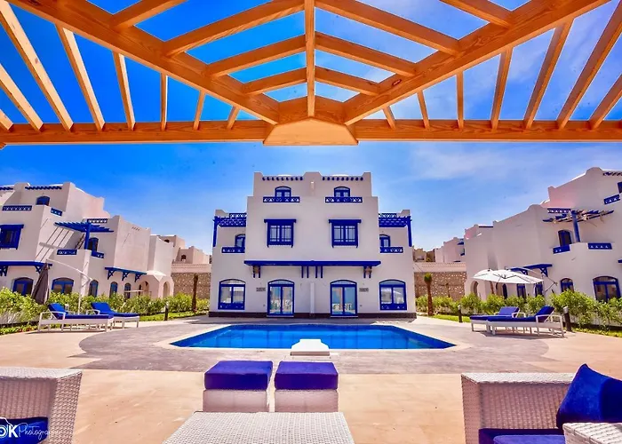 Luxury 8br With Seaview And Private Pool In