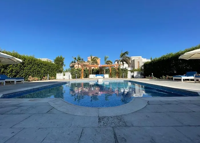 Villa Luxury 8br With Seaview And Private Pool In