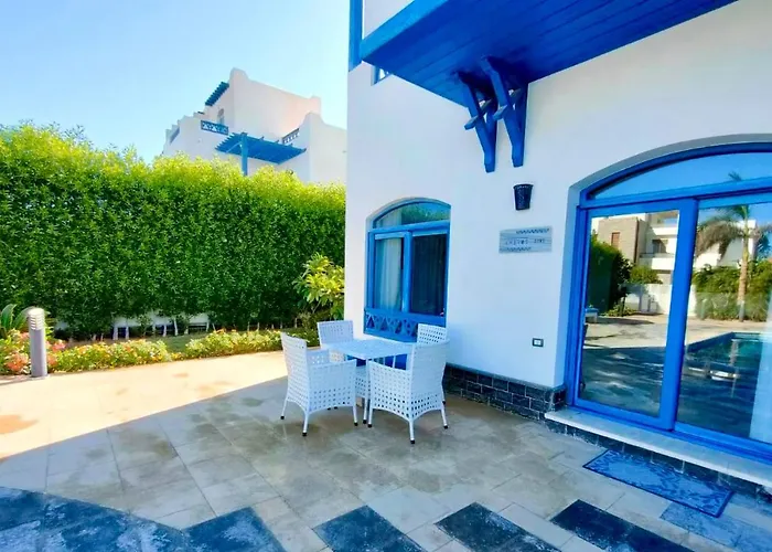 Villa Luxury 8br With Seaview And Private Pool In Gurdaka