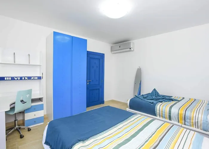 Luxury 8br With Seaview And Private Pool In *