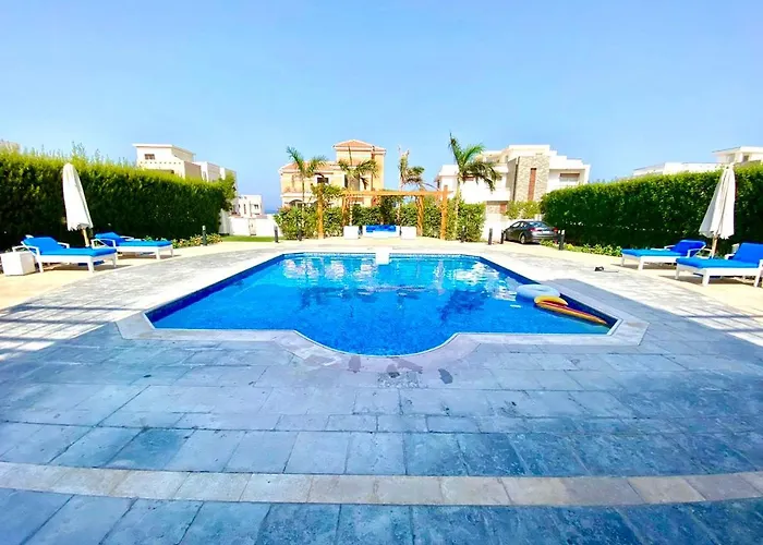Villa Luxury 8br With Seaview And Private Pool In