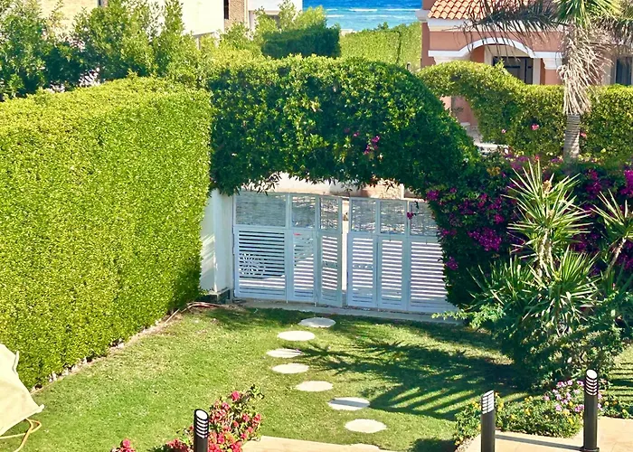 Luxury 8br With Seaview And Private Pool In Villa *